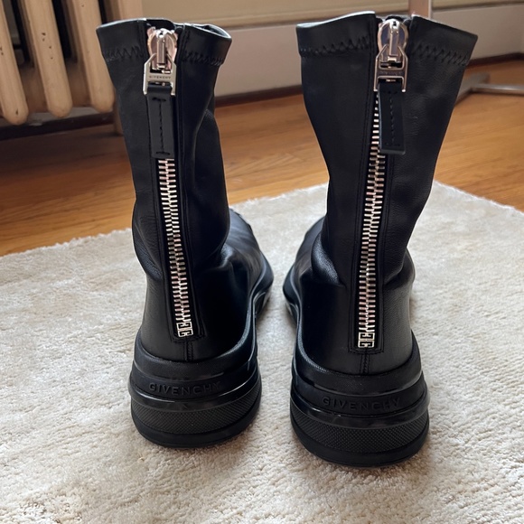 Givenchy Giv 1 Sneakers Black Boots - Picture 1 of 14